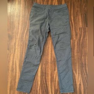 Lululemon flexible pants size 32